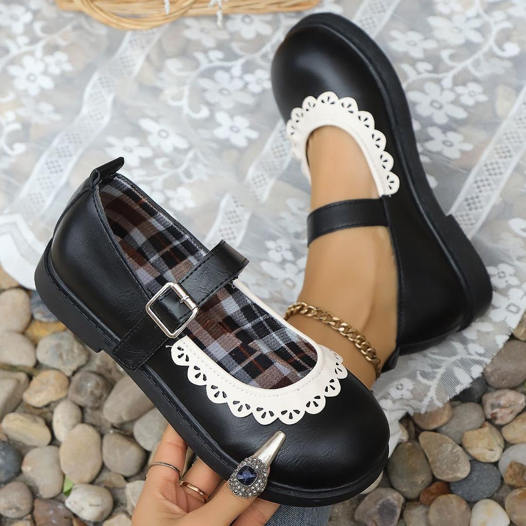 French one-word Mary Jane shoes women's 2025 spring and summer new fashion flat shoes British style women's small leather shoes