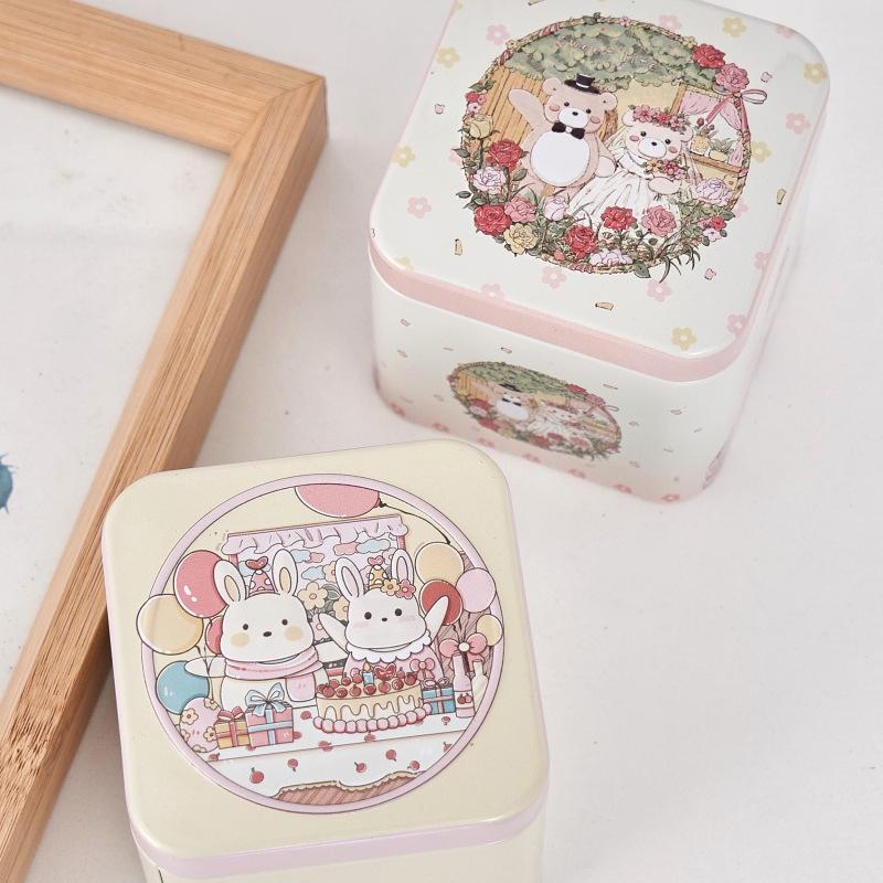 Candy Box Cartoon Bear Rabbit Pattern Good Sealing Vintage Gift Giving Portable Easter Cookie Gift Tins For Holiday