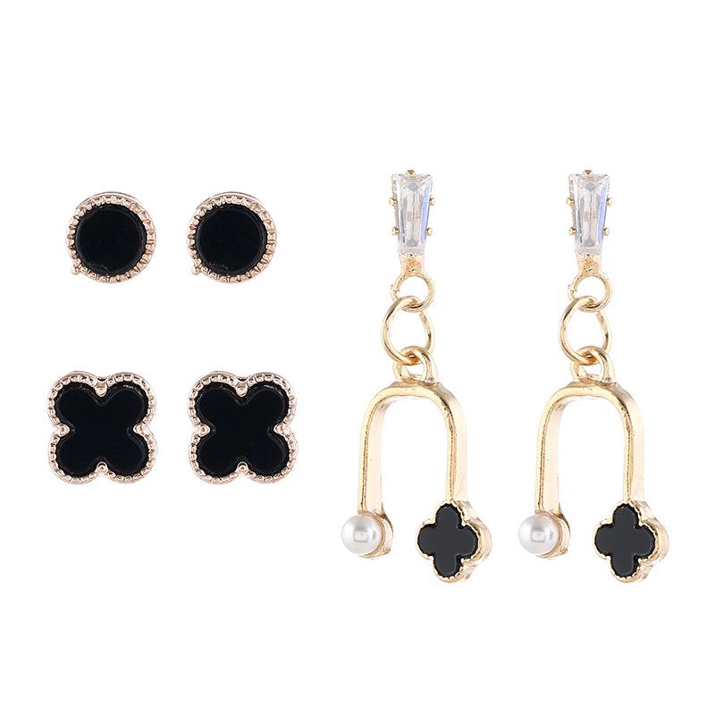 Retro Style 3-Piece Earring Set: Trendy Circle, Four-Leaf Clover, and Rhinestone Pearl Designs.