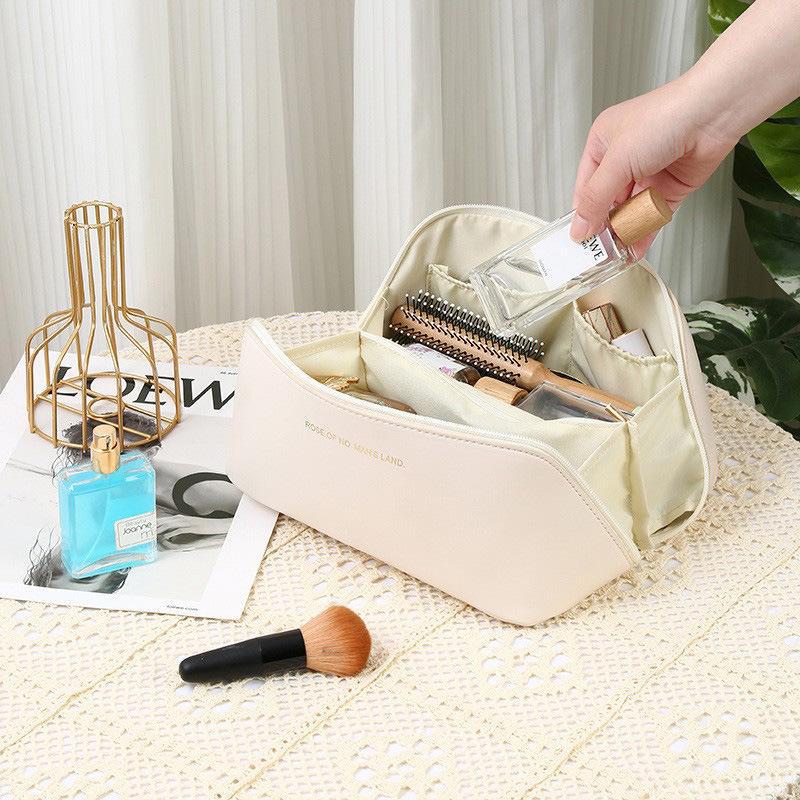 2023 Trendy High-Capacity Portable Cosmetic Bag - Travel Toiletries Bag