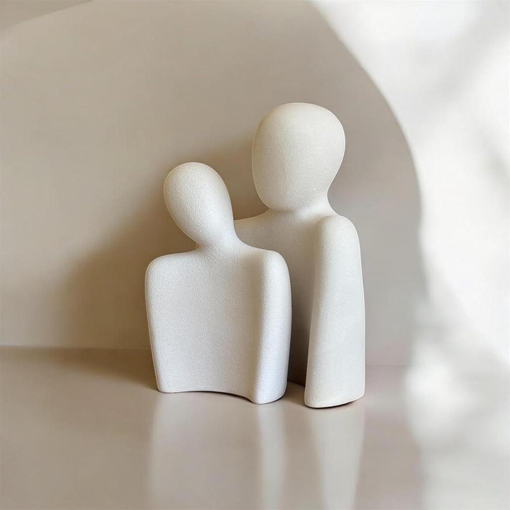 Minimalist Couple Sculpture – Abstract White Ceramic Showpiece for Tabletop, Living Room & Bedroom Décor