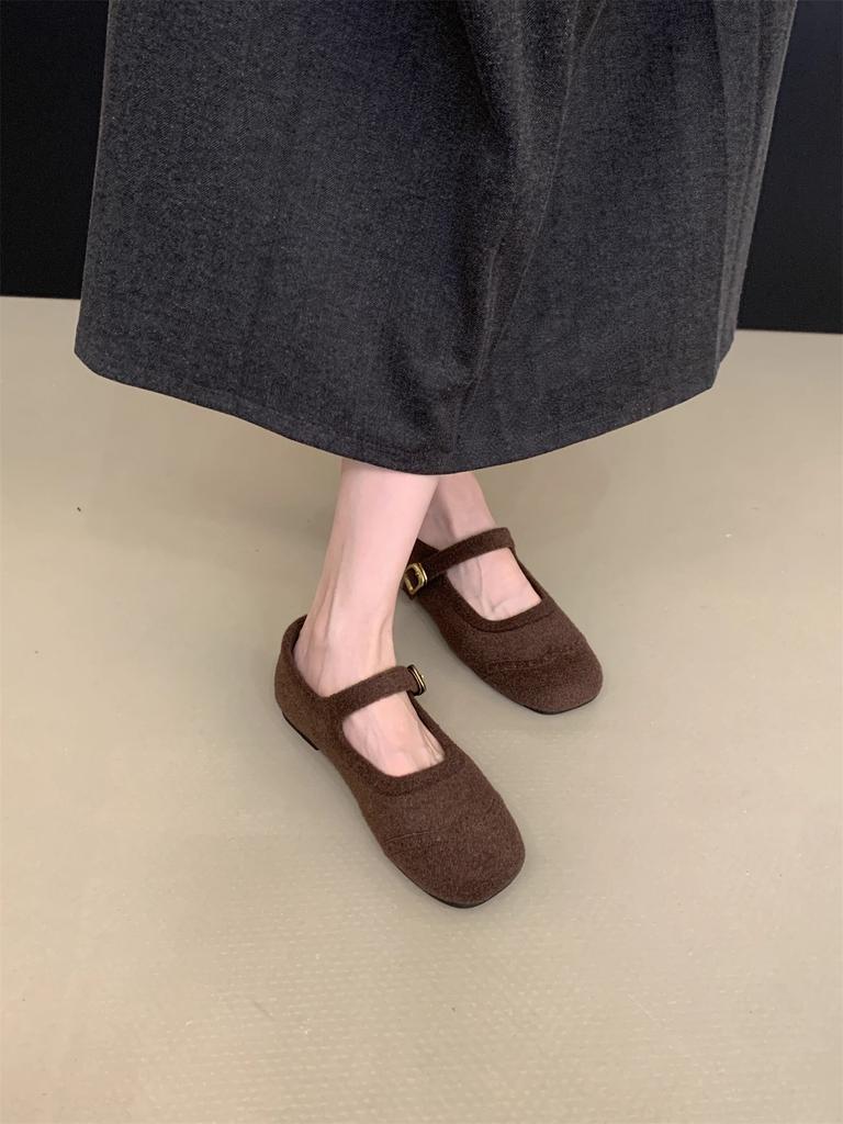 French retro square head woolen single shoes for women's autumn and winter new velvet Mary Jane shoes for women's flat-bottomed fluffy shoes