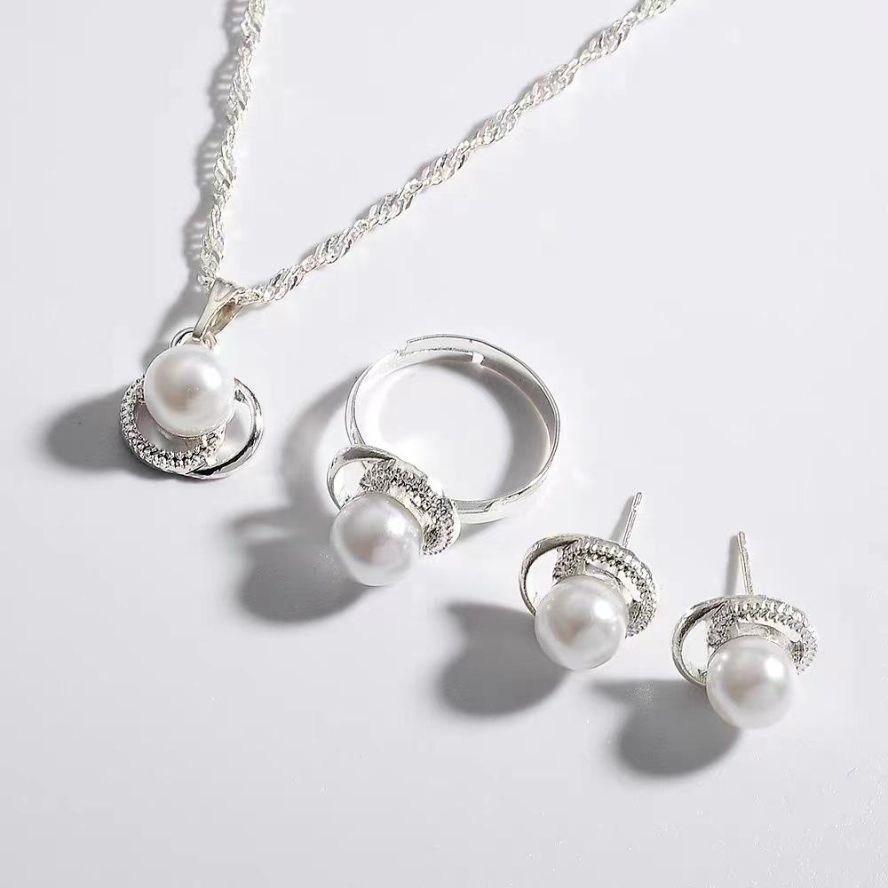 Elegant Pearl Jewelry Set: Three-Piece Bridal Necklace & Earring Jewelry for Weddings and Evening Events
