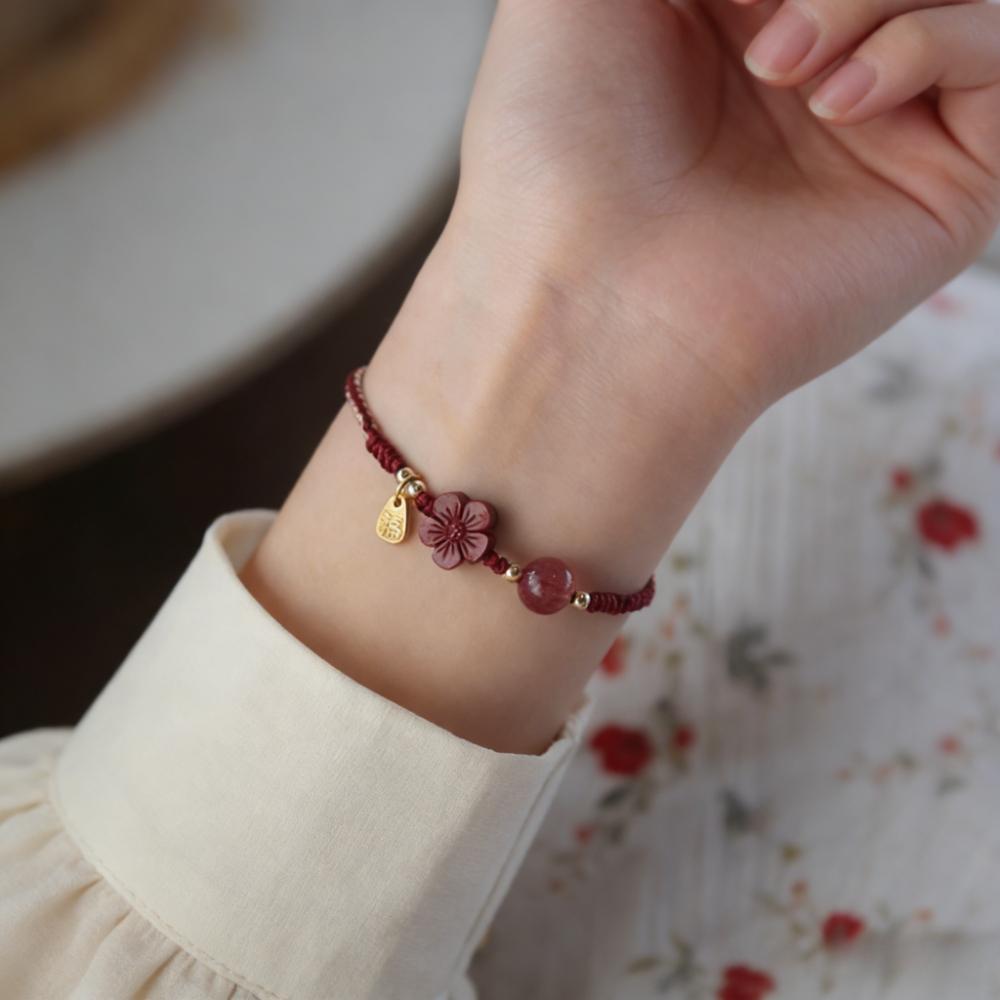 Fashion Hand-Woven Strawberry Quartz Bracelet Lucky Peach Blossom Red Rope Adjustable Ins Style Minority Design Gift Jewelry