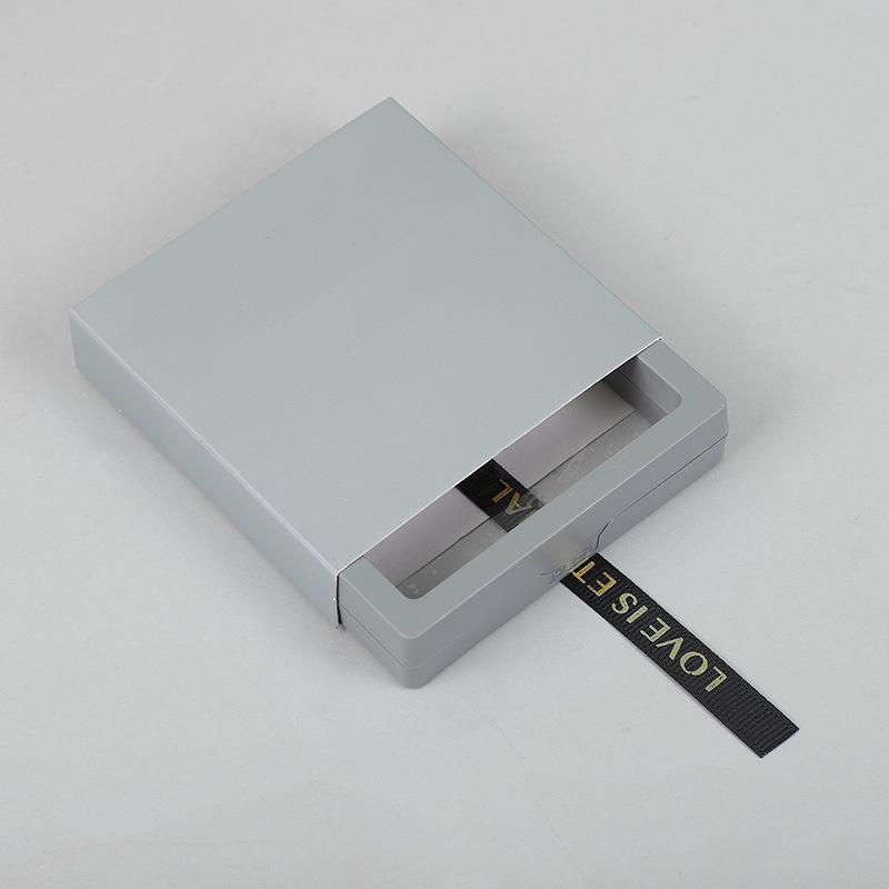 

Коробка для хранения нейл-арта с ПЭ пленкой и цветным карманом для карточек 7*7 cm