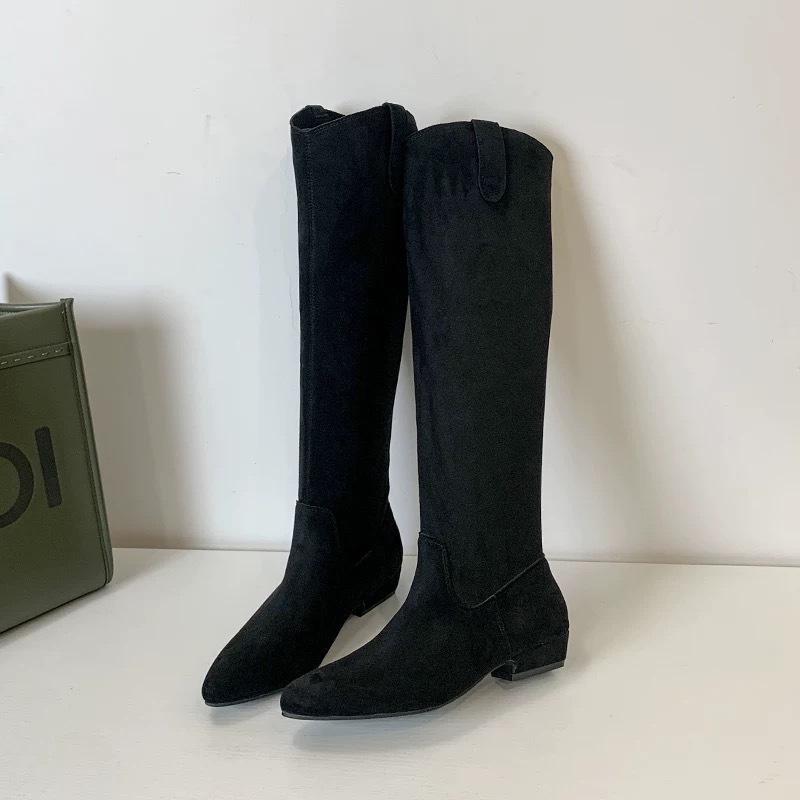 

Thick heel retro V-mouth stacked medium boots women s shoes 2025 new autumn and winter pointed western cowboy boots 39