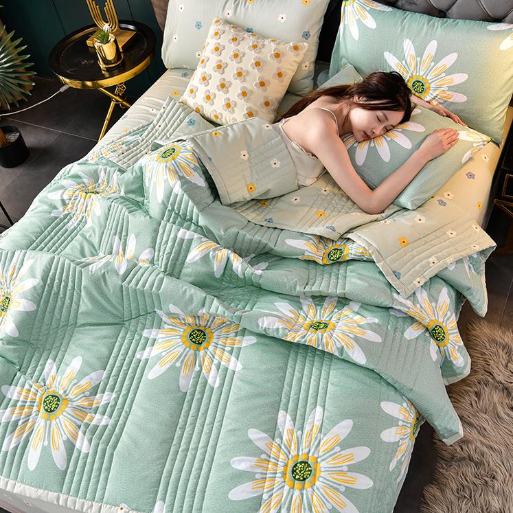 Light Luxury Cartoon Blanket Kawaii Sofa Towel Summer Cool Quilt Single Double Nap Cover Cotton Blanket Bedspread Soft Bed Sheet