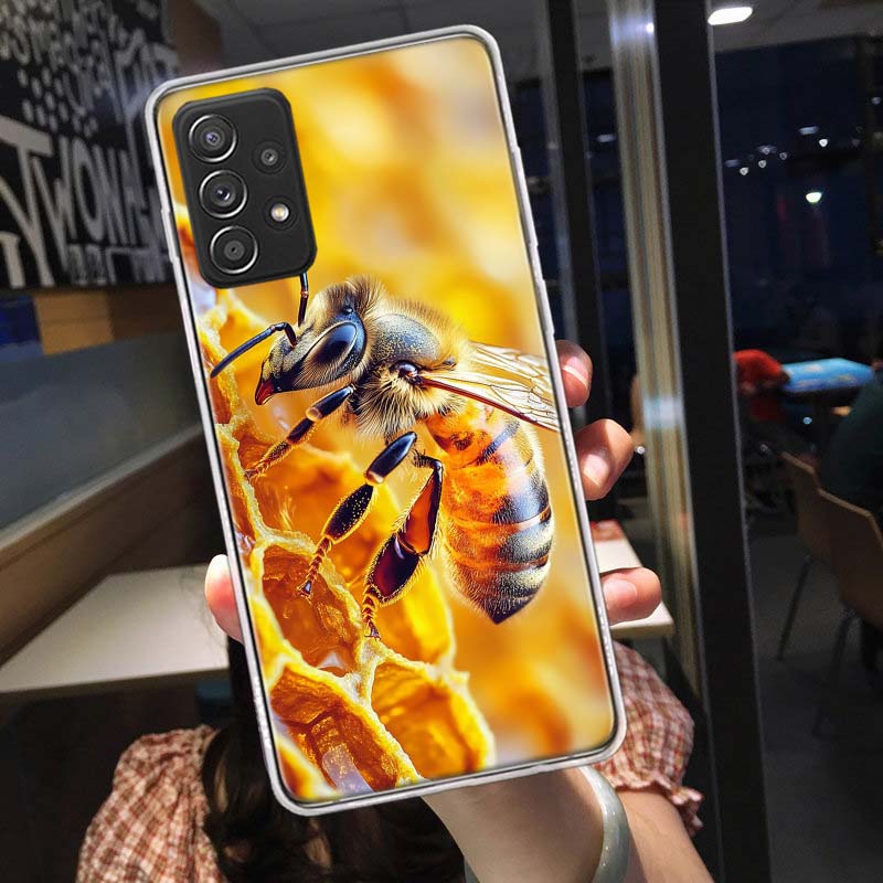

Пчелы и Мед в Чехле-Сотах для Телефона Samsung A54 A57 A37 A17 A14 A15 A12 A24 A34 A55 A35 A25 A52S A07 A05S A04S A22 A3 Samsung A05