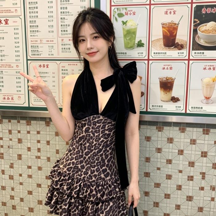 

The new spring and autumn leopard print pure desire sexy tutu dress, Qianjin wind hanging neck, backless, slim and thin dress tide S
