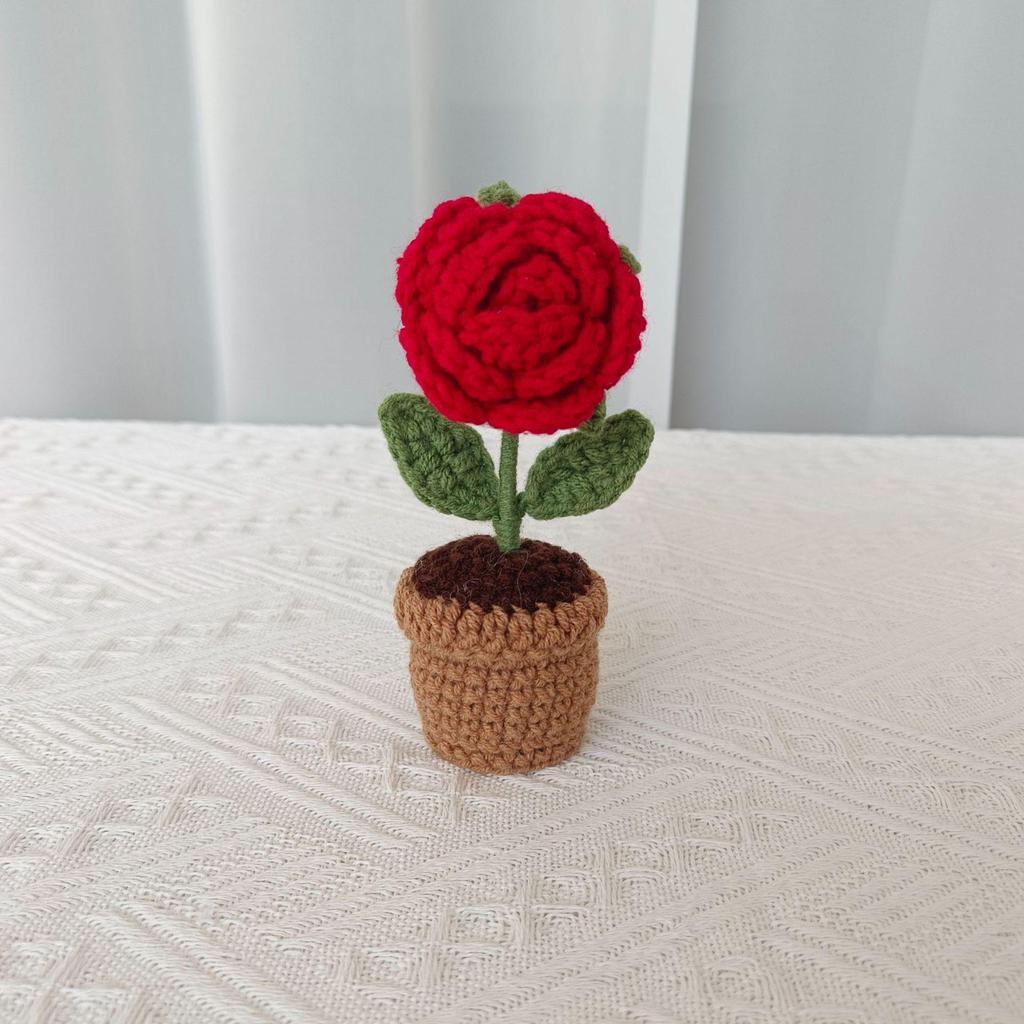 Small Crochet Potted Plant Ornament - Cute Flower Decoration and Creative Gift