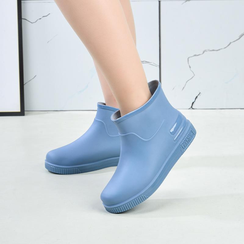 Fashion Low Tube Rain Shoes New Women's Wear Waterproof and Non-slip Outdoor Pvc Velvet Rain Boots Women's Overshoes