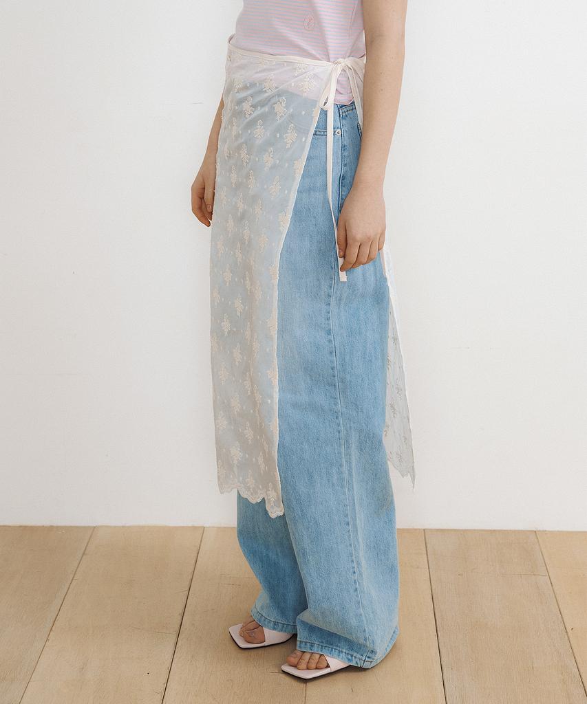Lucirju Scallop Sheer Lace Wrap Skirt (Cream)