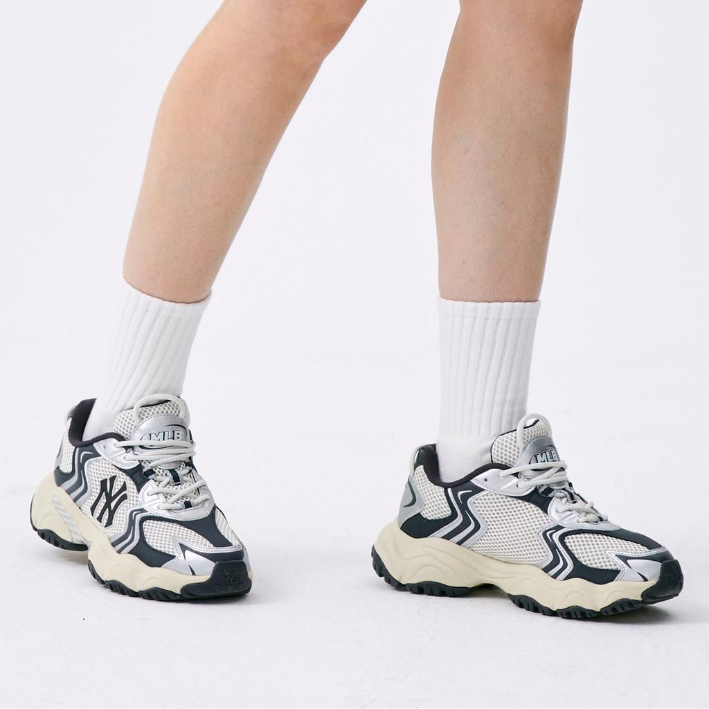 New MLB New York Yankees Anti Slip Wear Resistant Low Top Chunky Sneakers Unisex Charcoal Gray 3ASHW075N-50CGS