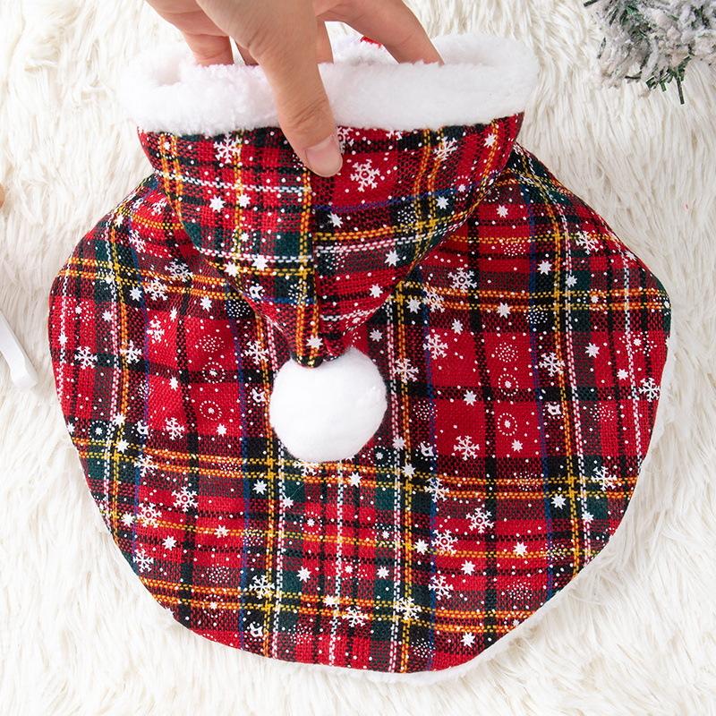 Custom Designed Festive Dog Cape Hood Cute Winter Comfortable Christmas Plaid Sherpa Lining Eco-Friendly Personalized Polyester
