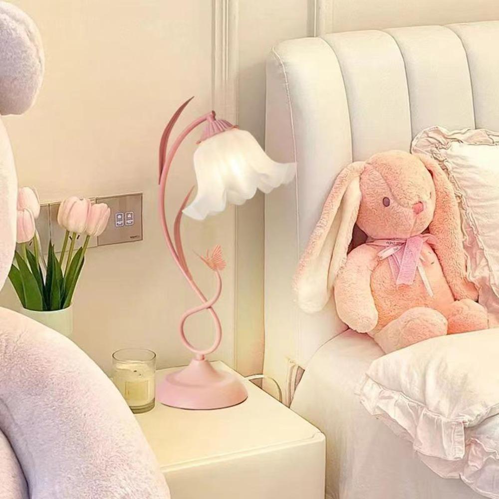 Rural Style Desk Lamp for Creating Atmosphere Floral Table Lamp Vintage Night Light Bedroom