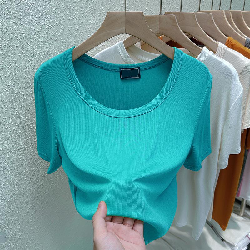 

Женская приталенная белая футболка с коротким рукавом и низким вырезом для весны 2025 года M