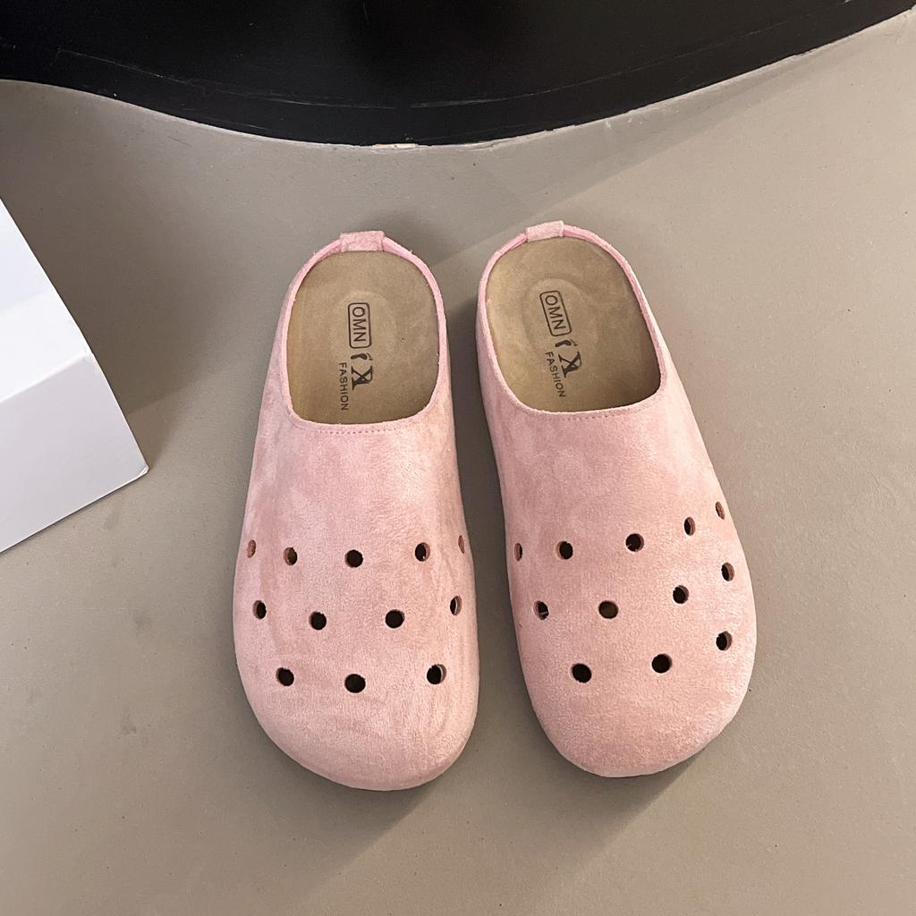 2025 summer wearing seaside slippers female personality street style bag head stepping on shit feeling soft thick-soled beach hole shoes female