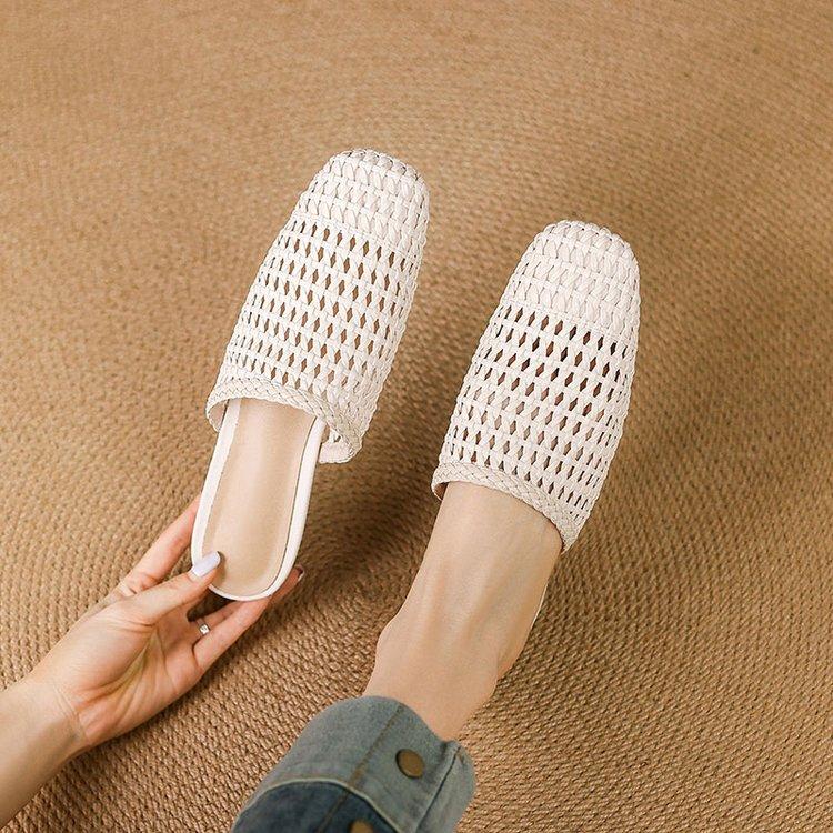 Woven Hollow Bag Head Half Slippers Women's 2025 New Summer Flat Bottom Square Head Fashion Lazy Sandals Women's Outer Wear