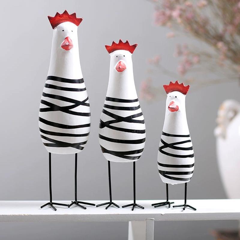 3Pcs Hand Painted Chicken Ornament Wood Chicken Figurine Rooster Gifts