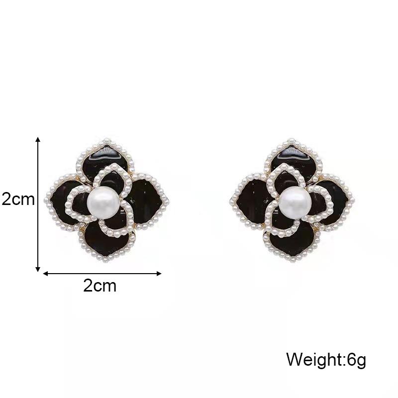 Boucles d'oreilles créatives à clous avec fleurs de camélia en émail perlé pour femmes, simples, mode, douces, personnalité, tempérament, bijoux minimalistes