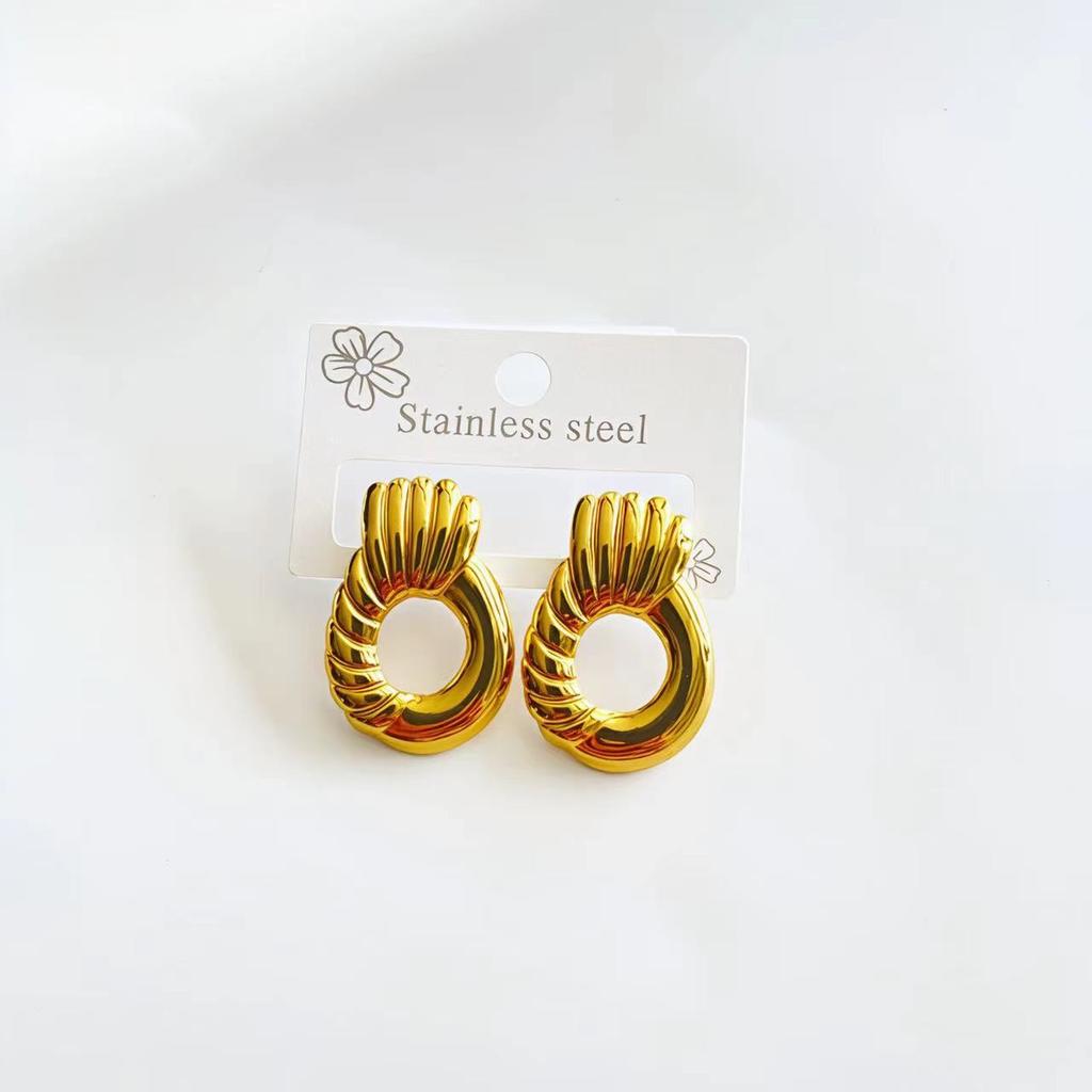 Trendy Personality  Irregular Geometric Heart Shaped Drop Stud Earrings 18 K Gold Plated Stainless Steel Earrings for Woman