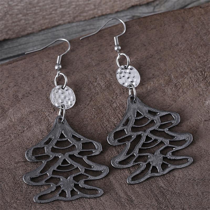 Retro Hollow Christmas Tree Alloy Earrings - Creative & Simple Style