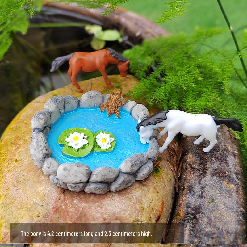 Mini Lotus Pond Micro Landscape Ornament – Rockery Fish Tank DIY Sand Table Bonsai Decoration