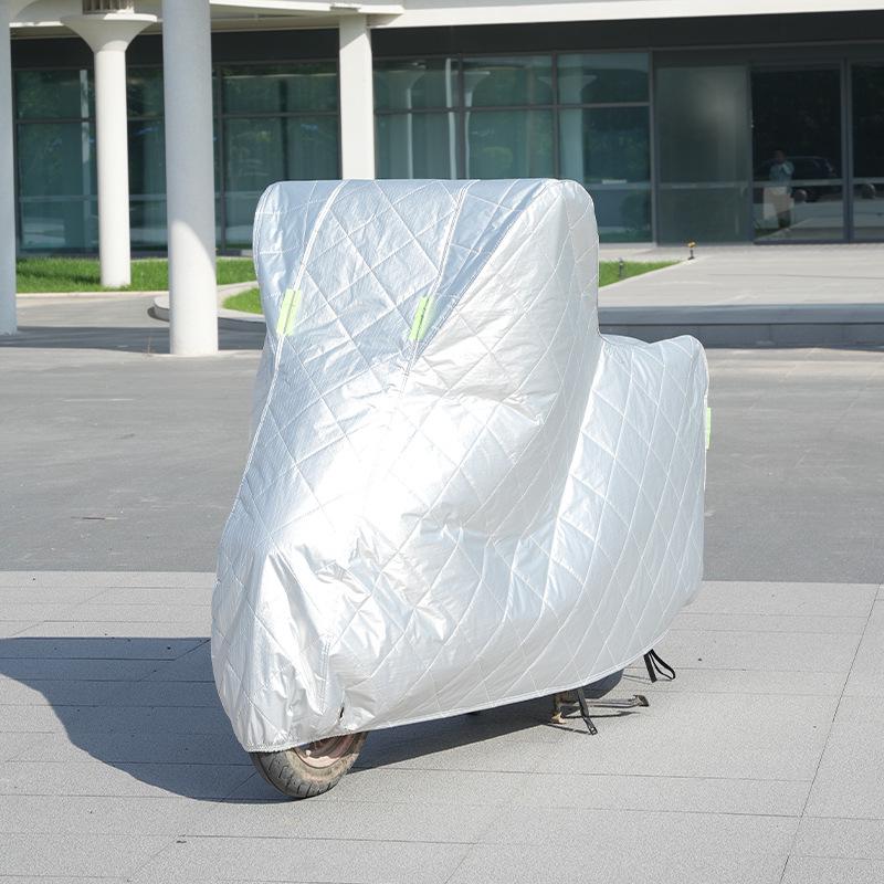 Qiaoge i125 Enhanced Motorcycle Cover with Cotton Insulation - Protection from Cold, Snow, Rain, and Sun. With trunk - Silver cotton thickened
