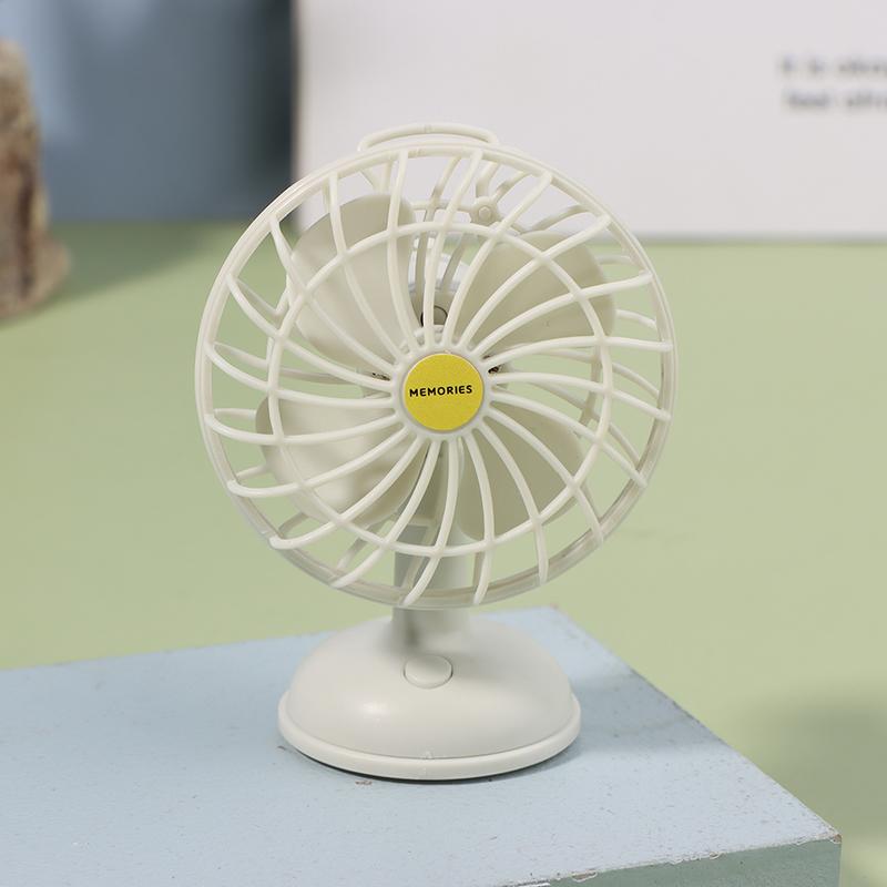 Ventilatore in Lega Miniatura per Casa delle Bambole Arredamento Ventilatore di Simulazione Accessori per Mobili Bambole Giocattoli per Bambine Regalo