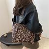 Zipper Closure Leopard Print Shoulder Bag PU Leather Tote Bag Themed Occasions Purse Travel