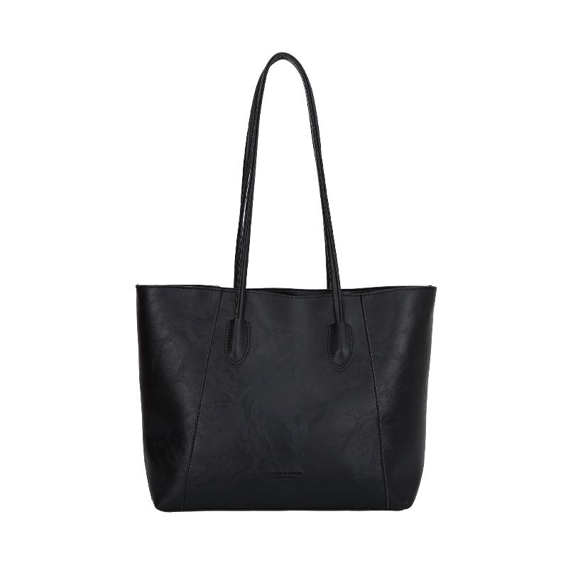 

Versatile commuter tote bag women s spring new trendy largecapacity simple and fashionable shoulder armpit bag чёрный