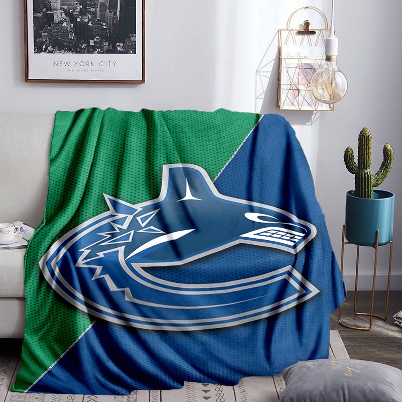Hockey Team Vancouver-Canucks Throws Blanket Flannel Blankets Plush for Couch Bed Gifts for Men Women Travel picnic blanket Christmas fan gifts