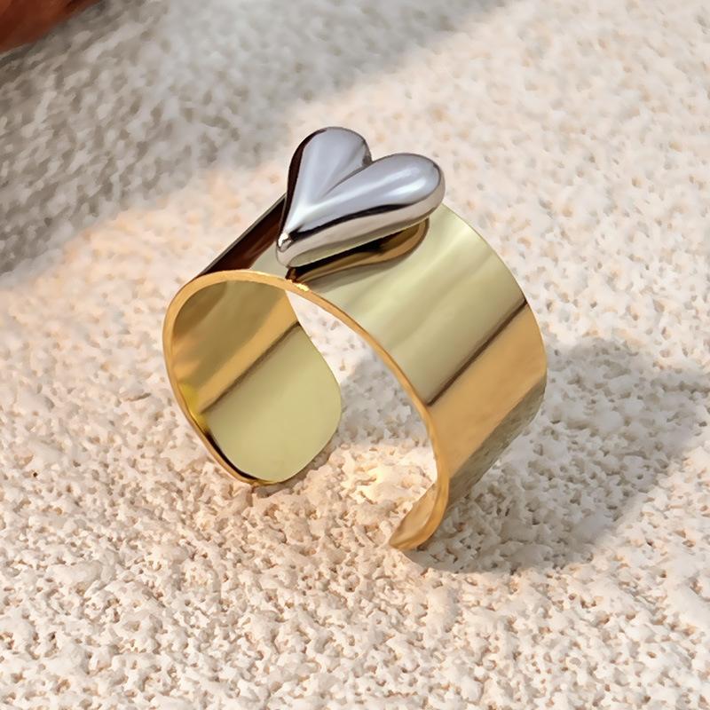 European and American Retro Heart Ring Stainless Steel Vacuum Plated Gold and Silver Color Matching Love Wide Version Ring Men's and Women's Rings