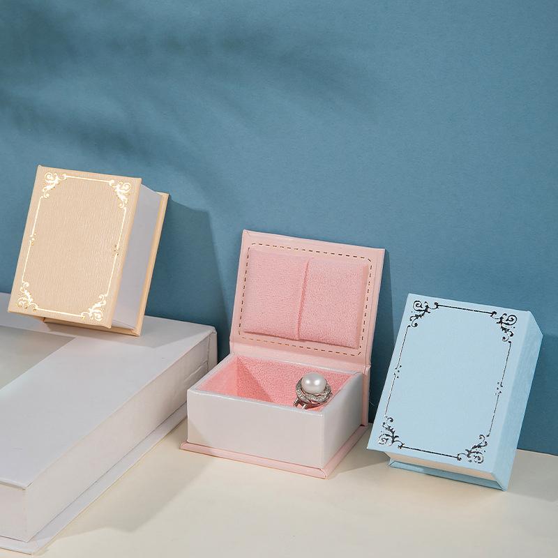 1Pc Book-Shaped Ring Box With Suede Fabric Lining Creative Flip Lid Magnetic Ring Holder Earrings Jewelry Gift Case Accessorie