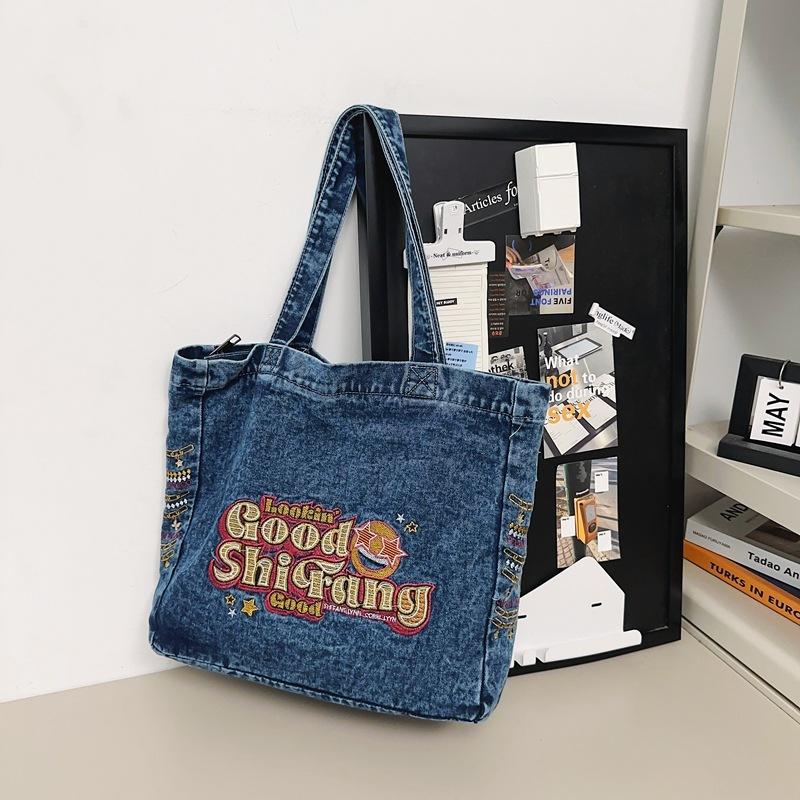 

2025 new heavy industry embroidered denim bag fashion washed canvas bag literary cartoon shoulder canvas shoulder bag women синий