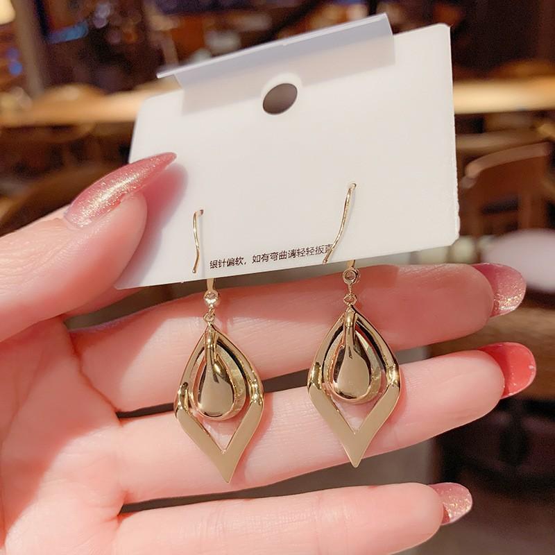 Luxurious Temperament, Diamond Geometric Diamond Earrings, Personalized Earrings