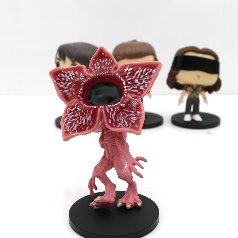 Neu Beliebte 4-Zoll fleischfressende Blume Handbüro-Modell Ornament mit Sockel 8 Schreibtischdekoration Ornamente Weihnachtsgeschenke