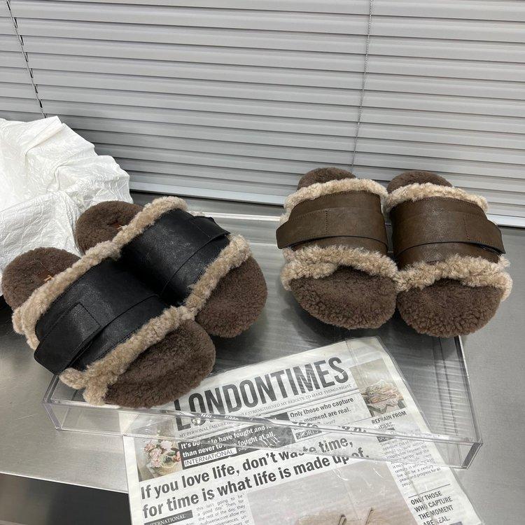 Niche design high-end thick-bottomed hairy half-towed women's outer wear 2025 autumn and winter new home retro thermal slippers