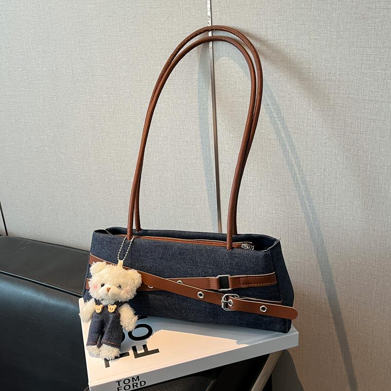 Autumn New Small Fresh Fashion Bag Niche Versatile Commuter Shoulder Bag
