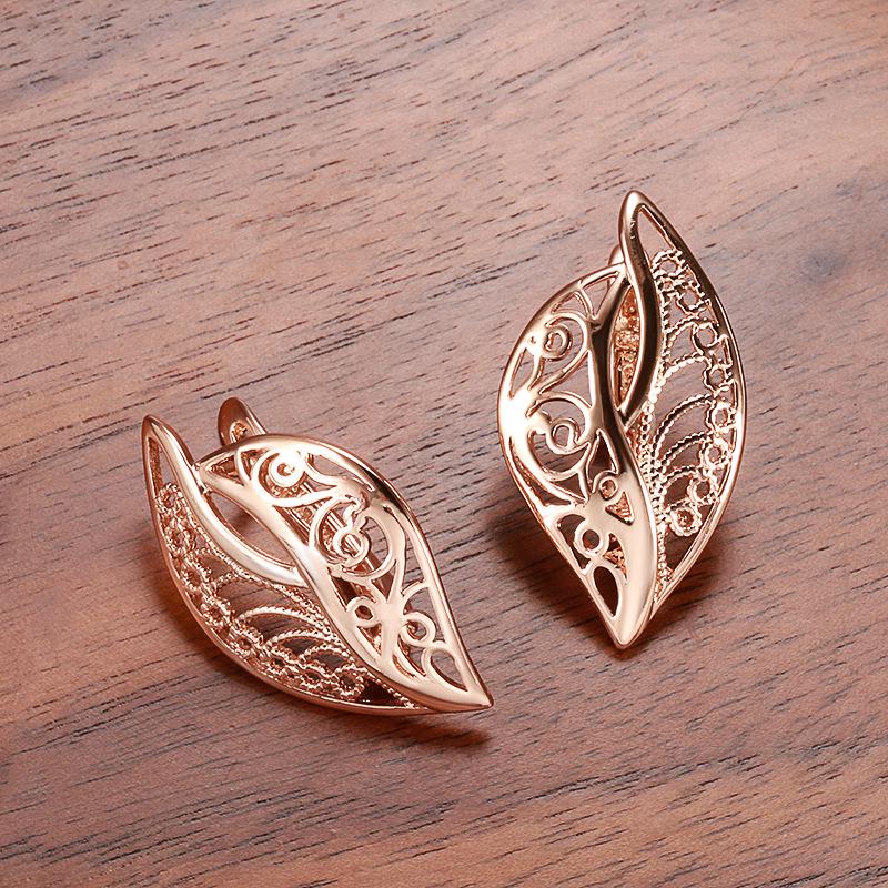 European & American 585 Rose Gold Carved Leaf Earrings - Cold Style, Simple Hollow Design for Ladies