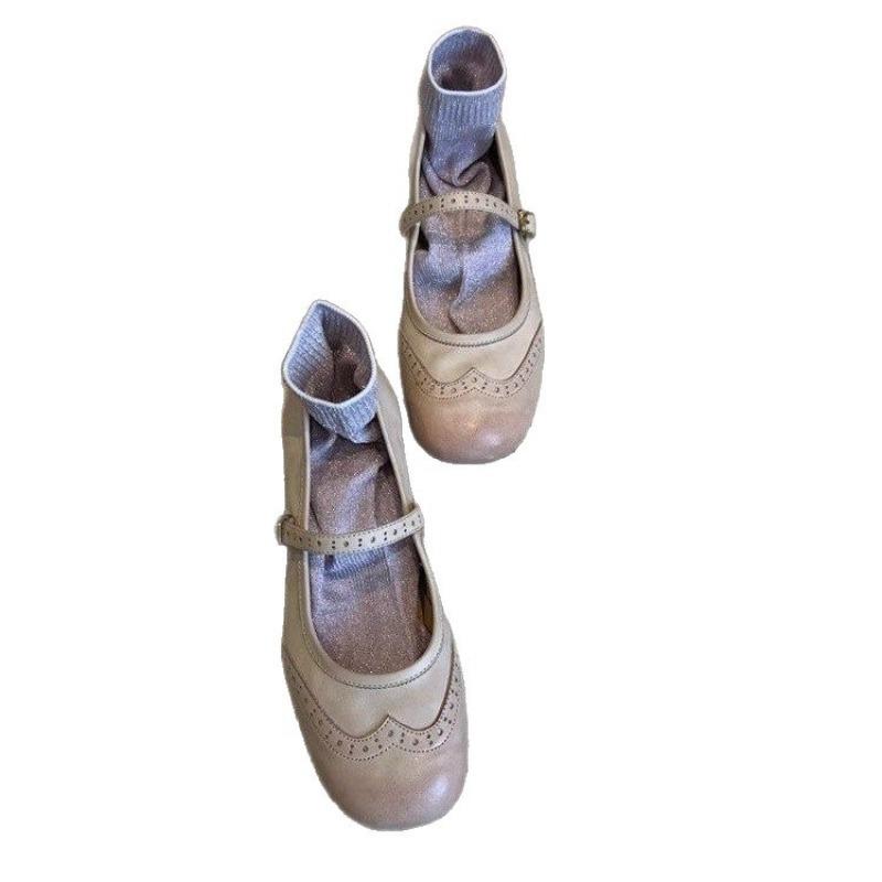 Retro Shallow Mouth Small Single Shoes Women's Autumn New Round Head Flat Bottom Pink Mary Jane Shoes One-word Buckle Belt