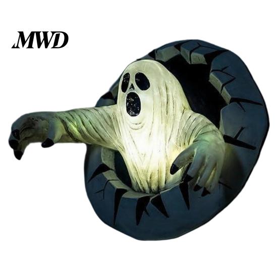 Resin Ghost Spooky Decor Break Out The Wall Halloween Decoration, Light Up Whimsical Spirit Figurine Horror Statue for Haunted House, Holiday