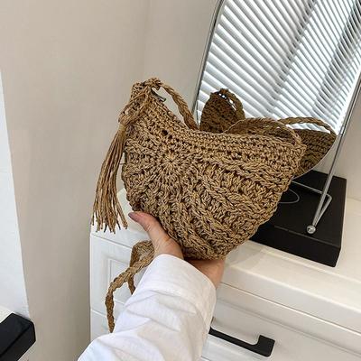 Nové polkruhové slamené tašky pre ženy Letná plážová ratanová taška Ručne tkaná taška crossbody v tvare polmesiaca Kabelky