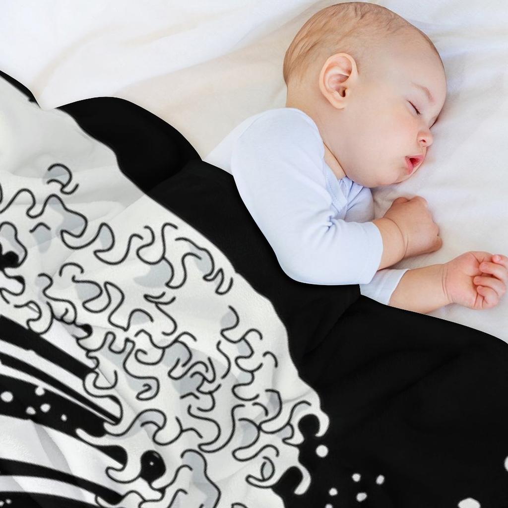 Black and White Great Wave Throw Blanket Weighted Bed Linens Fashion Sofas Thins Blankets