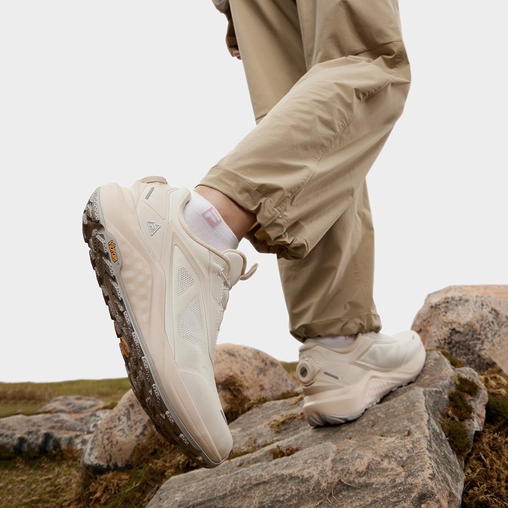 FILA BOA WOLF 2+ Abrasion Resistant Breathable Low top Outdoor Shoes Women's White A12W431204FSB