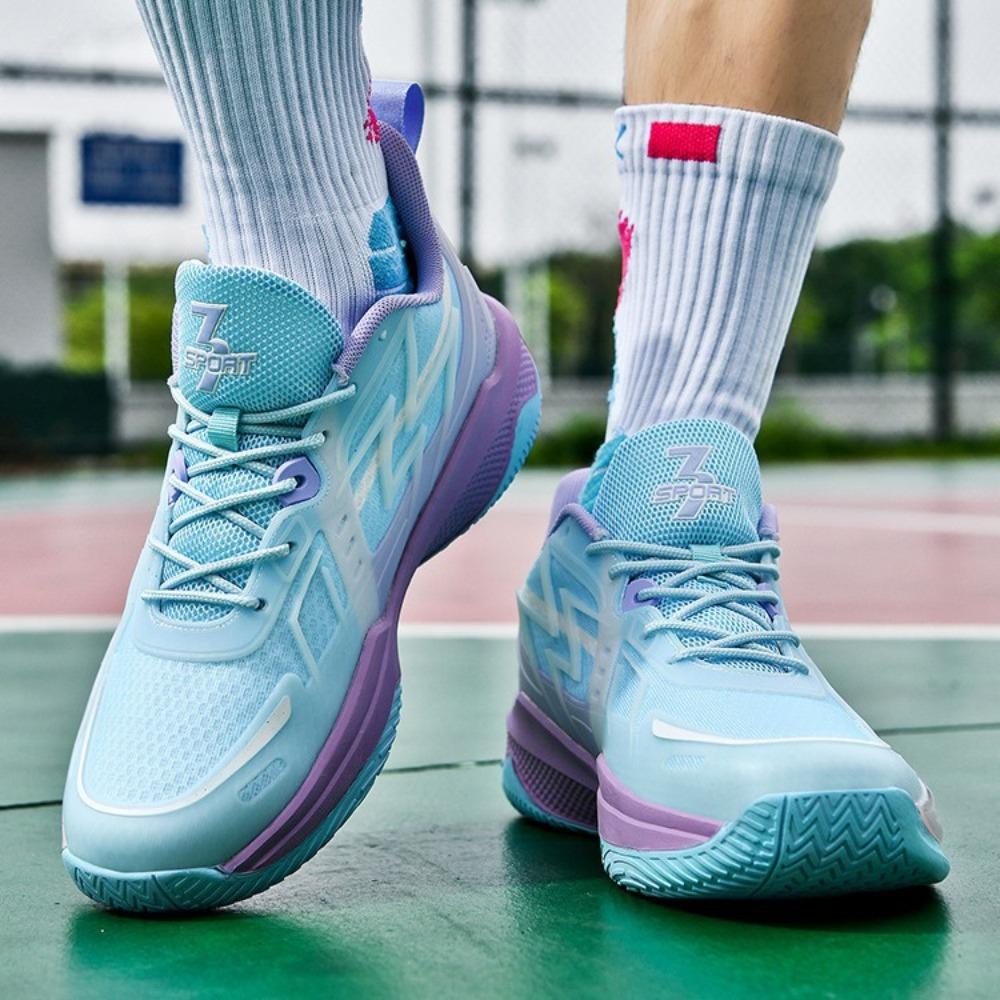 low-top actual combat mesh surface breathable, non-slip, wear-resistant, shock-absorbing, lightweight soft-soled student luminous sports shoes