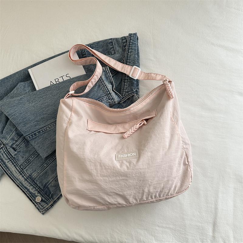 Stylish Casual Shoulder Crossbody Bag Large Capacity For Commuting And Daily Use