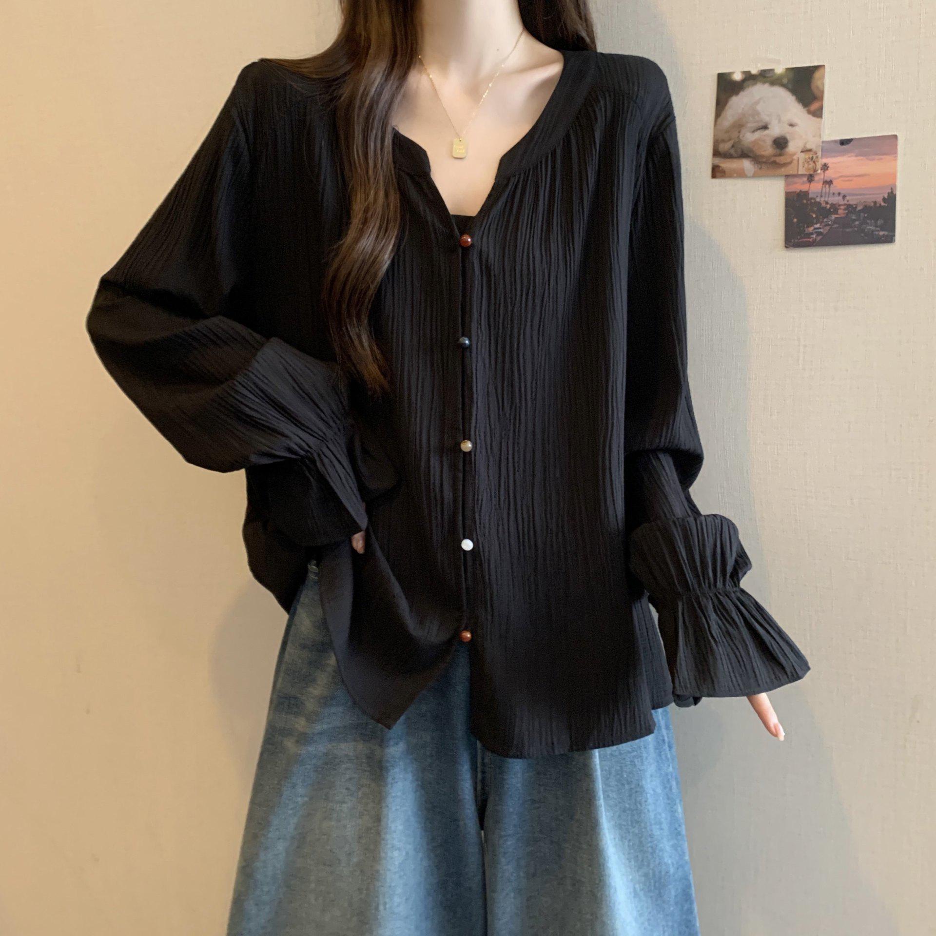 

Plus Size Ruffle V-Neck Long-Sleeve Top with Flare Sleeves for Women - Elegant Loose Fit, Belly Covering, Perfect for Spring & Autumn L (Recommended 100-110 jin) чорний