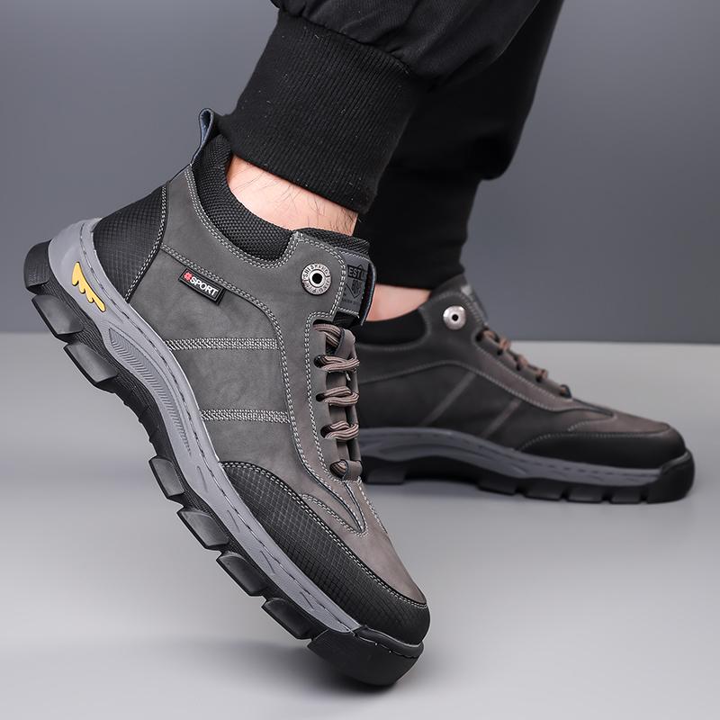 Fashion 2025 New Anti Slip Outdoor Hiking Boots for Men Men's Lace Up Boots Winter Warm Fur Lined Casual Shoes High Top Ankle Boots