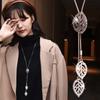 Stylish And Versatile Women's Sweater Chain With Beautiful Leaf Pendant For Autumn Winter